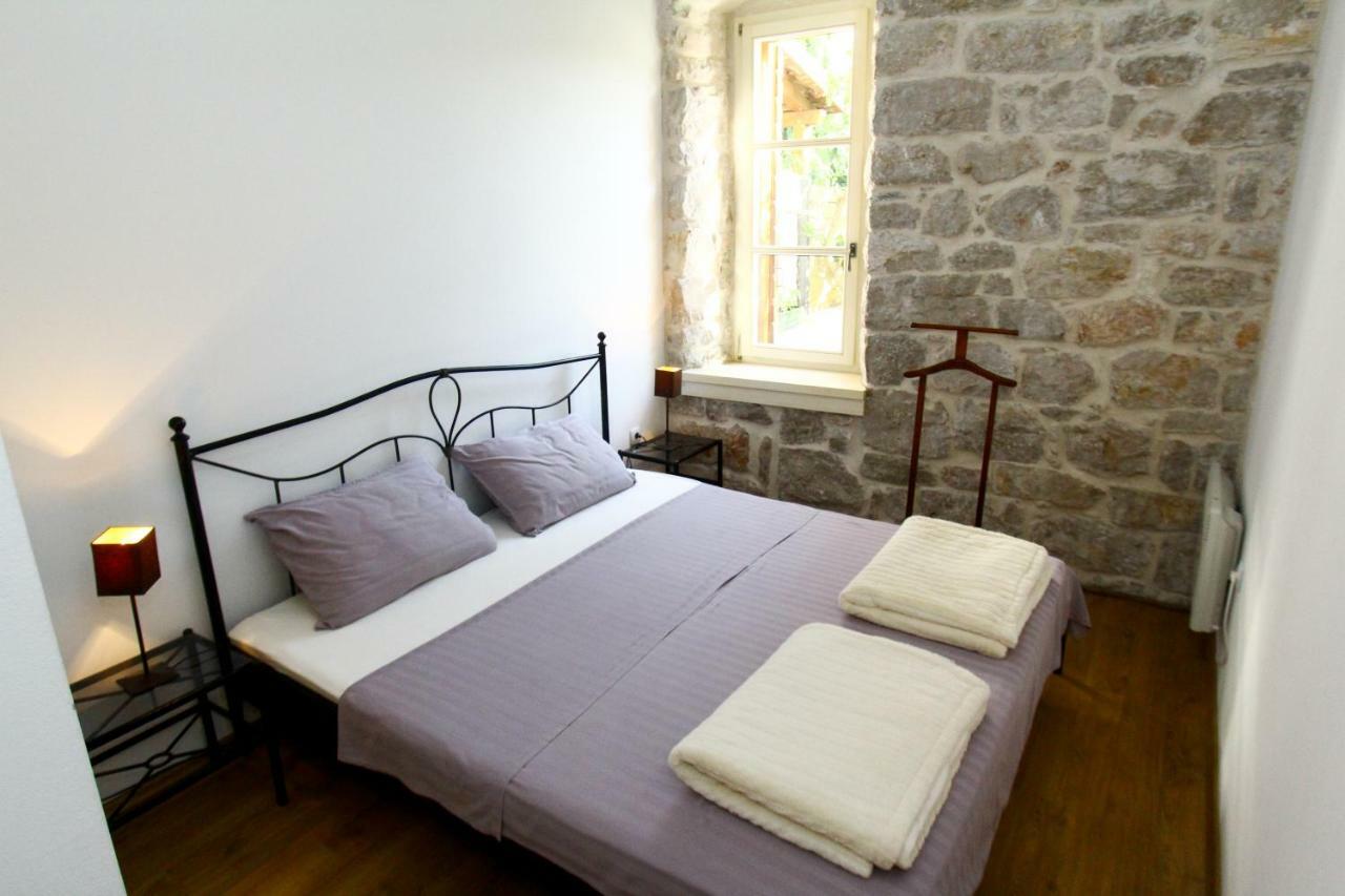 Apartmán Old House Sveti Filip i Jakov Exteriér fotografie