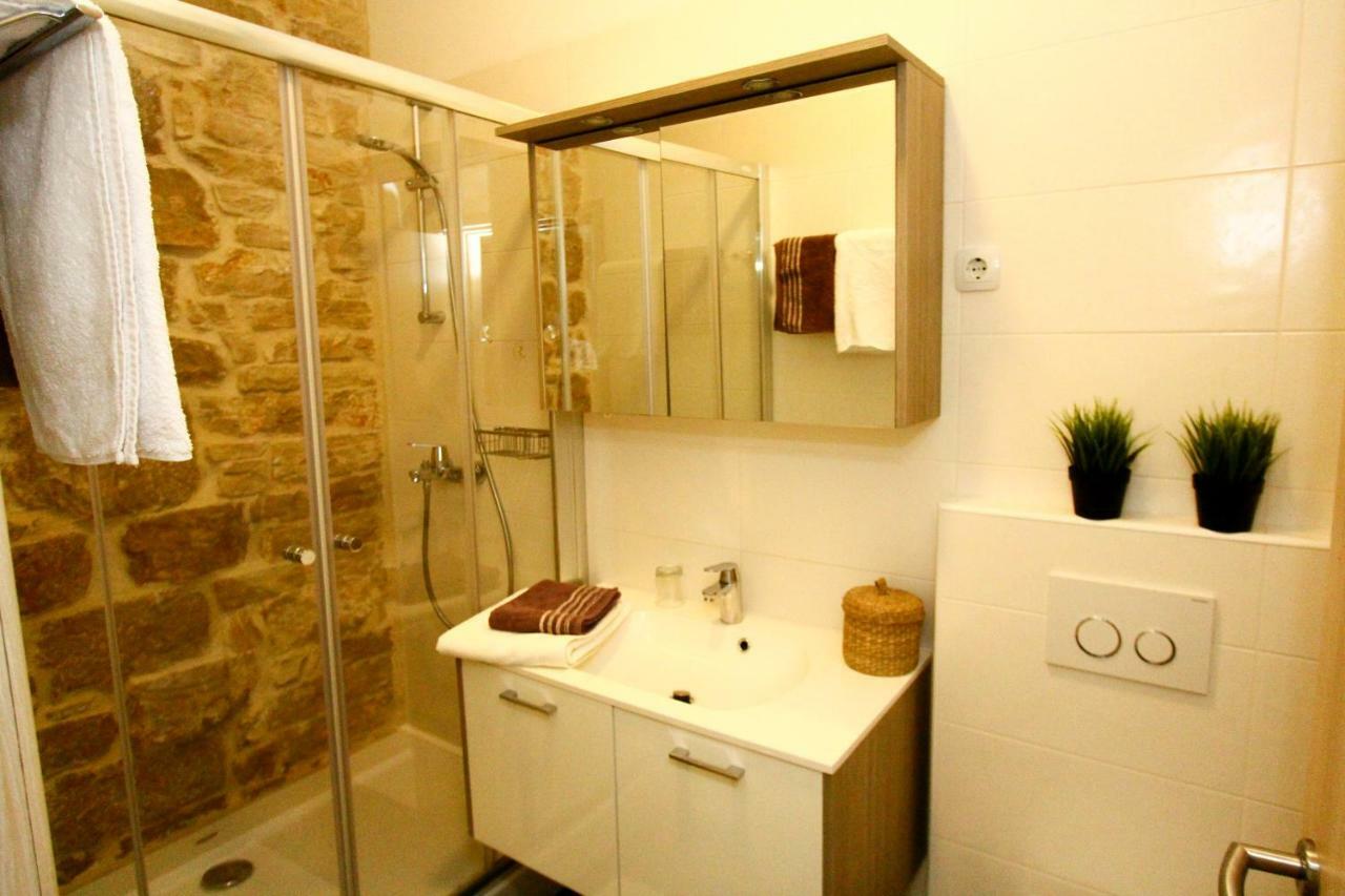 Apartmán Old House Sveti Filip i Jakov Exteriér fotografie
